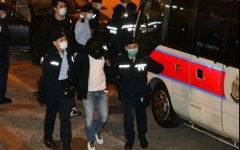 巴西环球体育:香港警方大埔开枪追捕疑犯，3人涉贩毒被捕