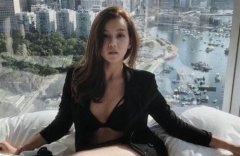 365注册网址:疑火辣星二代街头激情肉搏27秒片疯传 她截图喊冤