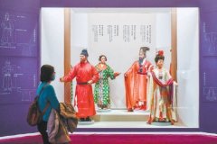 168飞艇:中国古代服饰文化展国博启幕 九旬学者讲述古人服饰之