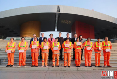 永利电玩城首页:“留深过年·新春送暖” 2021关爱环卫工人系列