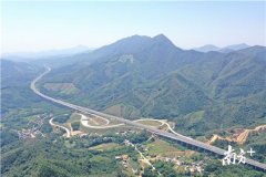 永胜棋牌最新版:惠州打造大湾区东部枢纽门户，将与广深莞半小